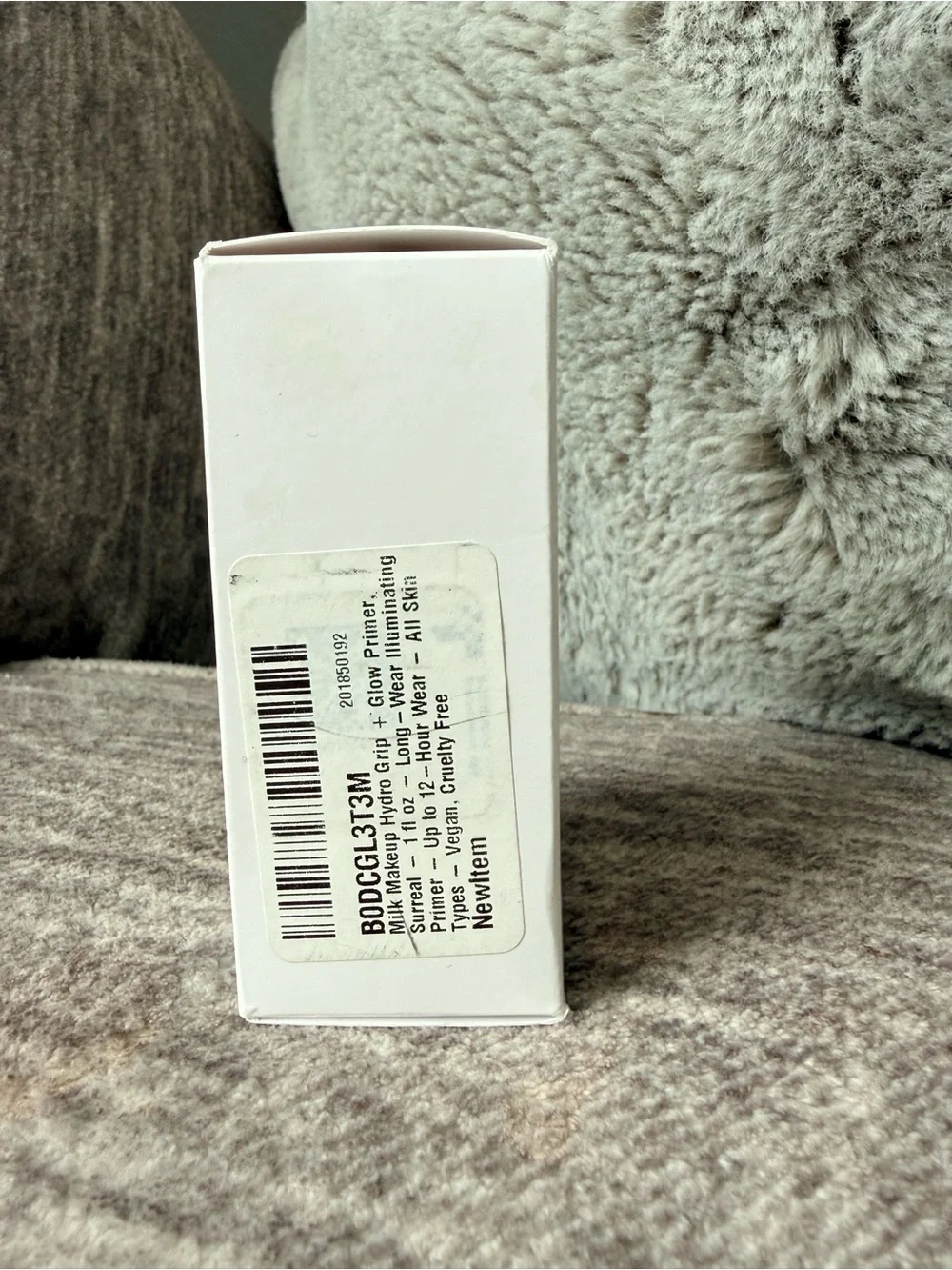 Milk Makeup Hydro Grip + Glow Primer — shimmering gold